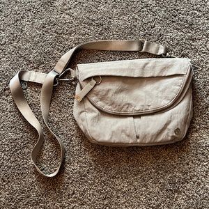 Lululemon cross body purse